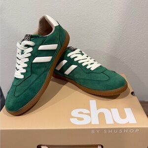 ShuShop Green Suede Women's Sneakers with White Stripes